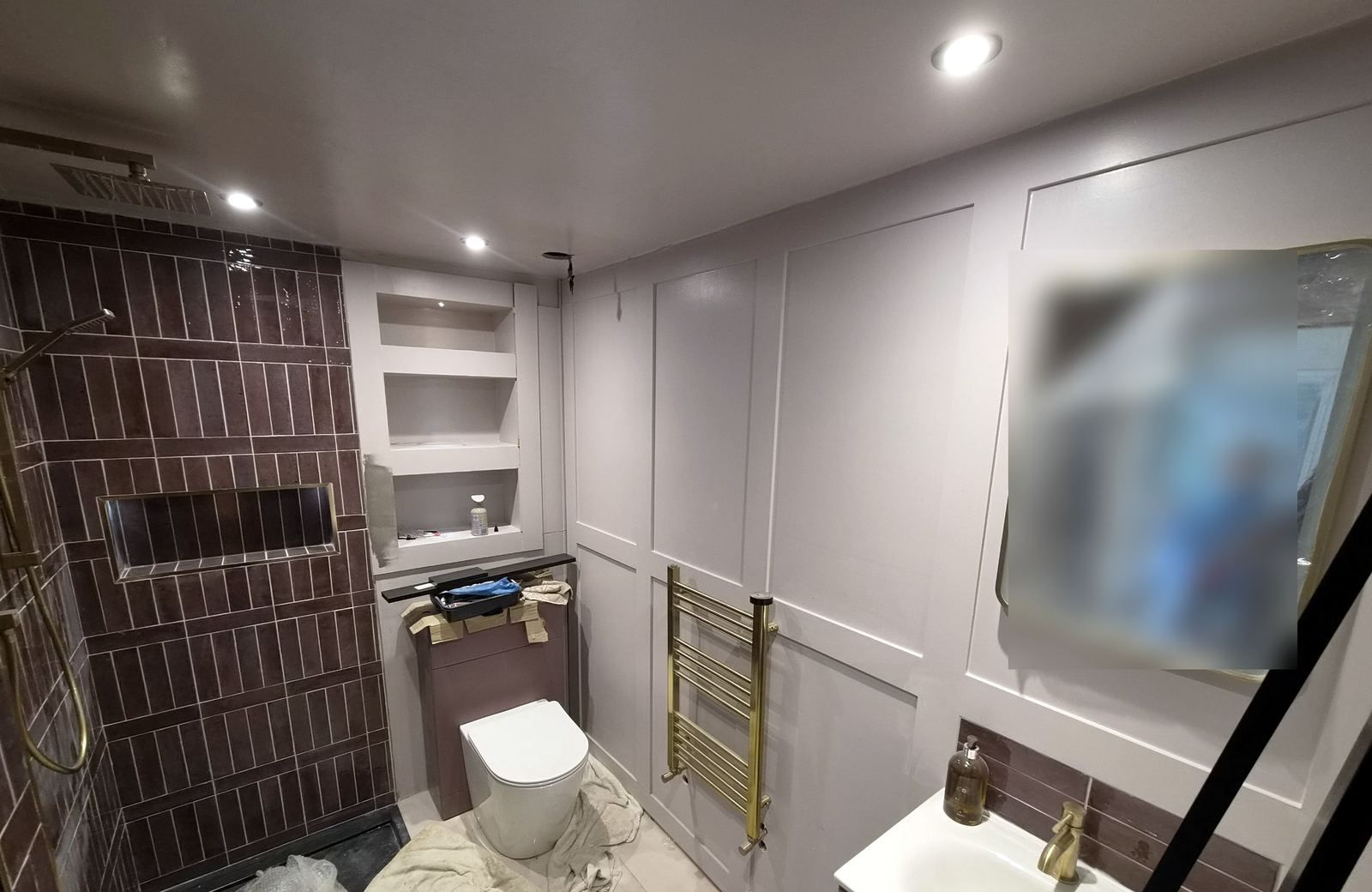 A panelled bathroom